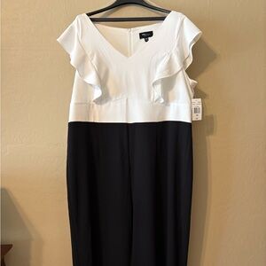 Ronni Nicole White and Black Ruffled V-Neck Jumpsuit